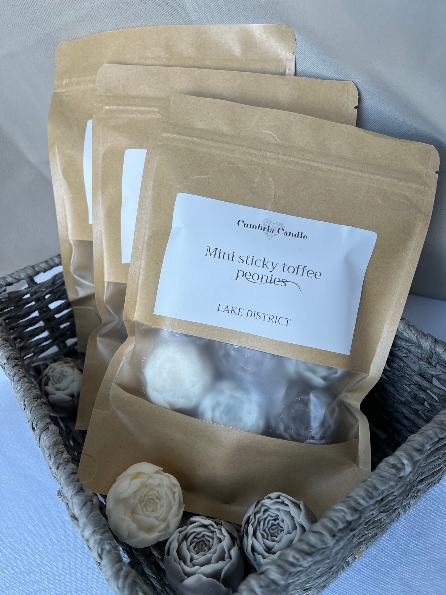 Mini sticky toffee peonies wax melts